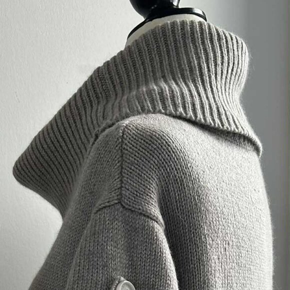 BCBG MaxAzria Dove Grey Wool-Angora Knit Cowl Sweater with Short Sleeves – US XS - Picture 6 of 13